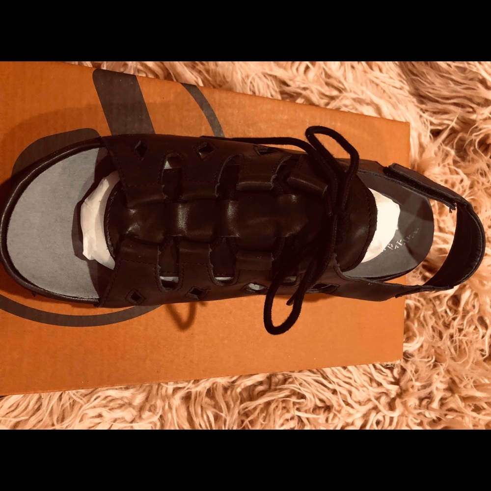 New in box Propet Sandals